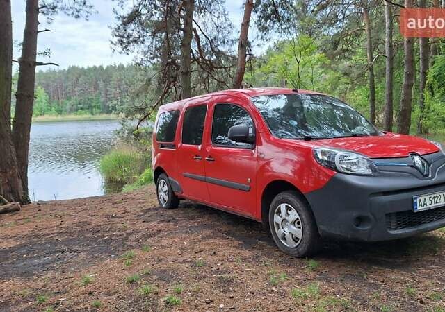 Красный Рено Кенгу, объемом двигателя 0 л и пробегом 201 тыс. км за 17500 $, фото 6 на Automoto.ua