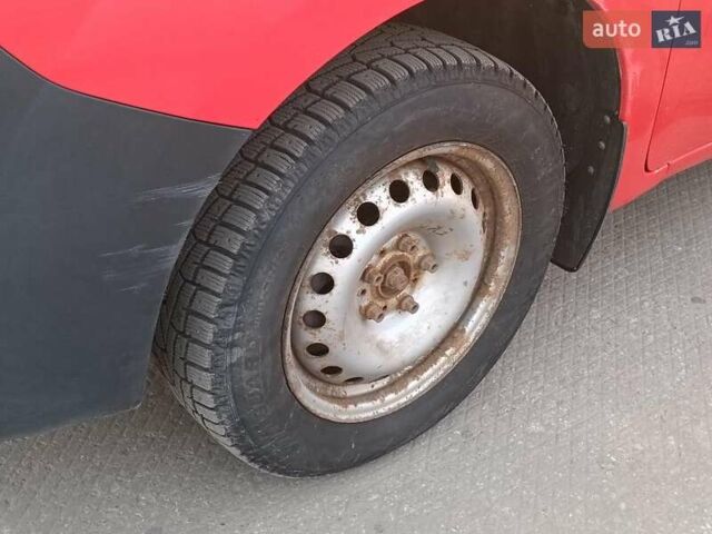 Красный Рено Кенгу, объемом двигателя 0 л и пробегом 82 тыс. км за 7990 $, фото 3 на Automoto.ua