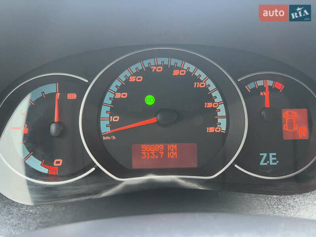 Красный Рено Кенгу, объемом двигателя 0 л и пробегом 56 тыс. км за 6700 $, фото 47 на Automoto.ua