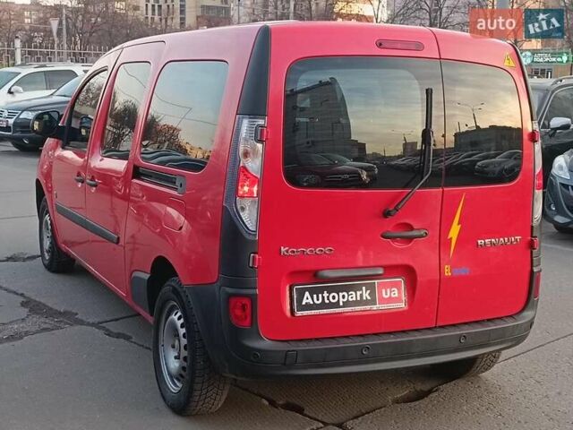 Красный Рено Кенгу, объемом двигателя 0 л и пробегом 82 тыс. км за 7990 $, фото 4 на Automoto.ua