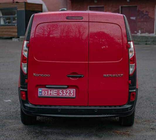 Красный Рено Кенгу, объемом двигателя 0 л и пробегом 40 тыс. км за 9000 $, фото 13 на Automoto.ua