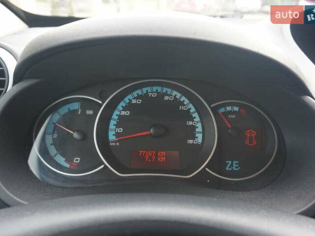 Рено Кенгу 2019 в Самборе на Automoto.ua Красный Рено Кенгу, объемом двигателя 0 л и пробегом 76 тыс. км за 11000 $, фото 30 на Automoto.ua