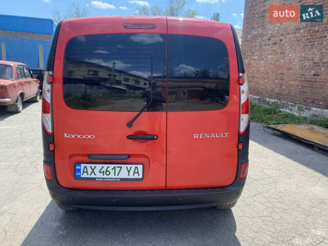 Красный Рено Кенгу, объемом двигателя 0 л и пробегом 59 тыс. км за 11000 $, фото 3 на Automoto.ua
