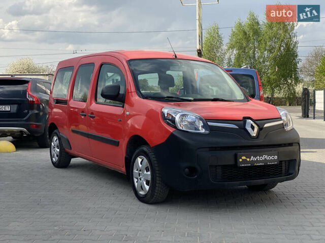 Рено Кенгу 2019 в Луцке на Automoto.ua Красный Рено Кенгу, объемом двигателя 0 л и пробегом 71 тыс. км за 10799 $, фото 1 на Automoto.ua