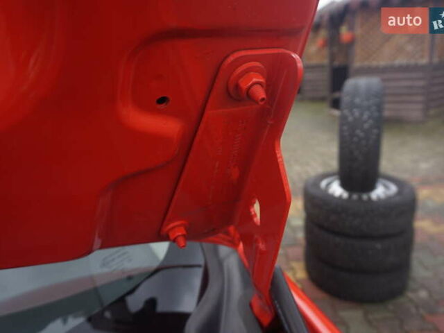 Рено Кенгу 2019 в Самборе на Automoto.ua Красный Рено Кенгу, объемом двигателя 0 л и пробегом 76 тыс. км за 11000 $, фото 53 на Automoto.ua