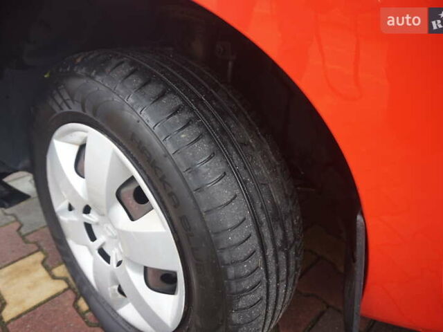 Рено Кенгу 2019 в Самборе на Automoto.ua Красный Рено Кенгу, объемом двигателя 0 л и пробегом 76 тыс. км за 11000 $, фото 71 на Automoto.ua