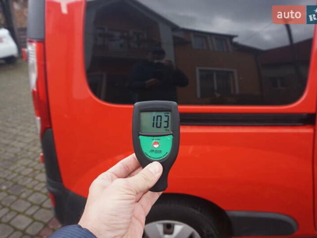 Рено Кенгу 2019 в Самборе на Automoto.ua Красный Рено Кенгу, объемом двигателя 0 л и пробегом 76 тыс. км за 11000 $, фото 66 на Automoto.ua