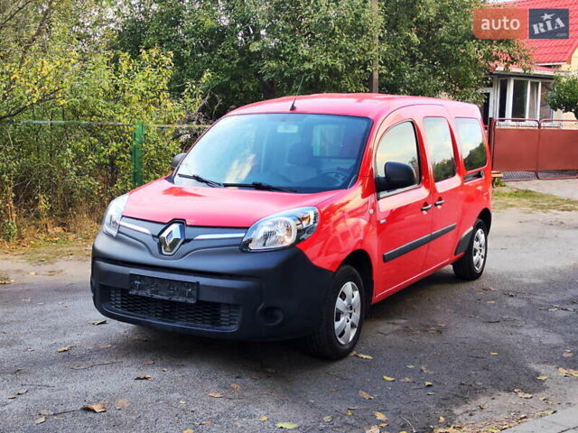 Красный Рено Кенгу, объемом двигателя 0 л и пробегом 53 тыс. км за 11500 $, фото 6 на Automoto.ua