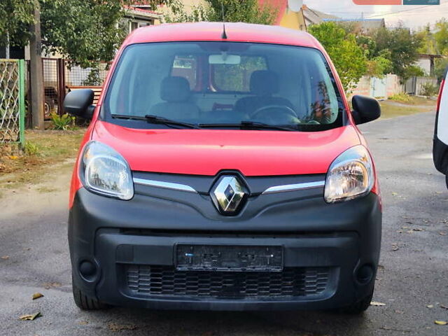 Красный Рено Кенгу, объемом двигателя 0 л и пробегом 53 тыс. км за 11500 $, фото 7 на Automoto.ua