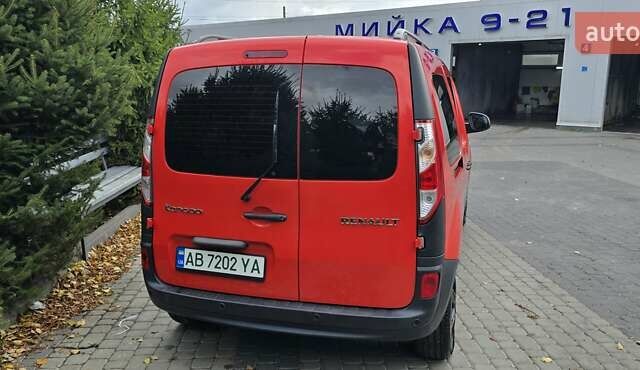 Рено Кенгу 2020 в Виннице на Automoto.ua Красный Рено Кенгу, объемом двигателя 0 л и пробегом 49 тыс. км за 13400 $, фото 4 на Automoto.ua