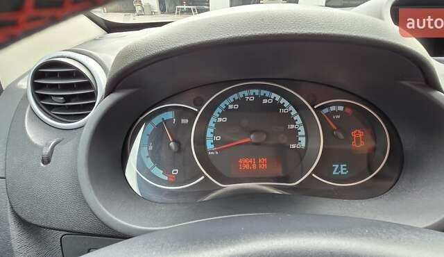 Рено Кенгу 2020 в Виннице на Automoto.ua Красный Рено Кенгу, объемом двигателя 0 л и пробегом 49 тыс. км за 13400 $, фото 29 на Automoto.ua