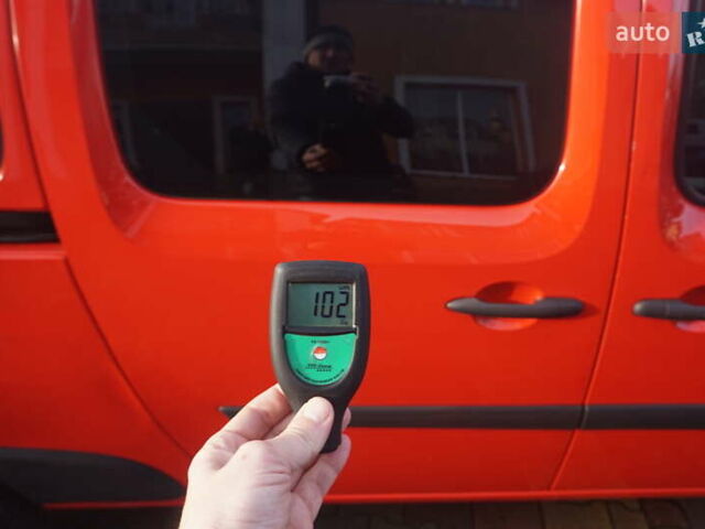 Красный Рено Кенгу, объемом двигателя 0 л и пробегом 34 тыс. км за 12000 $, фото 69 на Automoto.ua