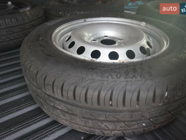 Красный Рено Кенгу, объемом двигателя 0 л и пробегом 34 тыс. км за 12000 $, фото 73 на Automoto.ua