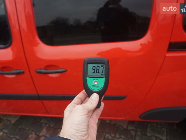 Красный Рено Кенгу, объемом двигателя 0 л и пробегом 44 тыс. км за 11777 $, фото 62 на Automoto.ua