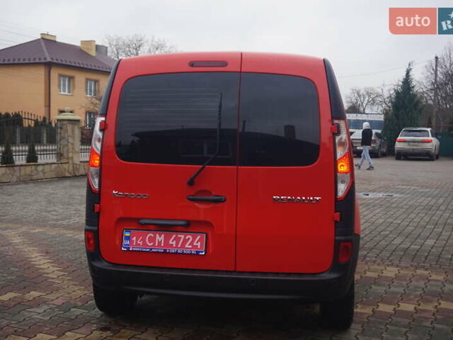 Красный Рено Кенгу, объемом двигателя 0 л и пробегом 44 тыс. км за 11777 $, фото 8 на Automoto.ua
