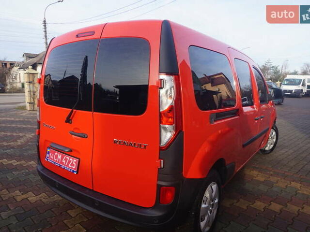 Красный Рено Кенгу, объемом двигателя 0 л и пробегом 34 тыс. км за 12000 $, фото 16 на Automoto.ua