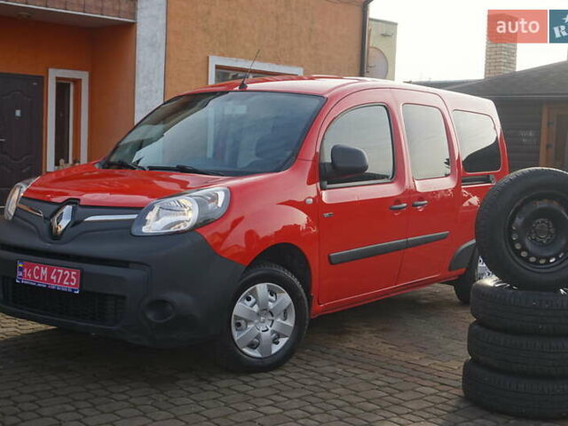 Красный Рено Кенгу, объемом двигателя 0 л и пробегом 34 тыс. км за 12000 $, фото 72 на Automoto.ua