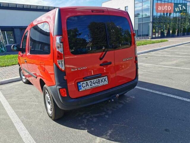 Красный Рено Кенгу, объемом двигателя 1.5 л и пробегом 48 тыс. км за 12200 $, фото 3 на Automoto.ua