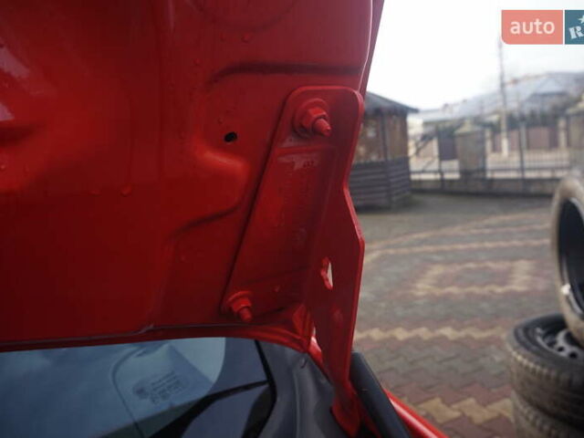 Красный Рено Кенгу, объемом двигателя 0 л и пробегом 34 тыс. км за 12000 $, фото 52 на Automoto.ua