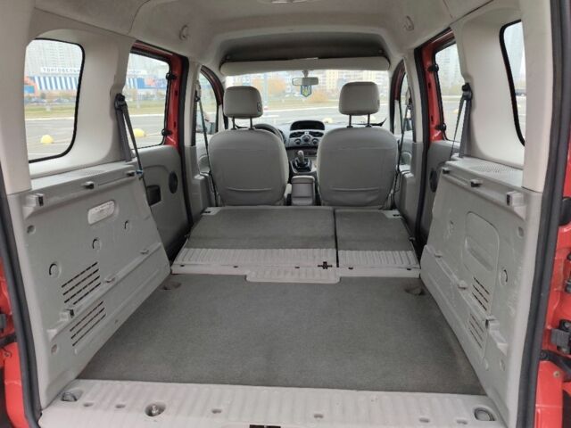 Красный Рено Кенгу, объемом двигателя 1.5 л и пробегом 240 тыс. км за 7203 $, фото 15 на Automoto.ua