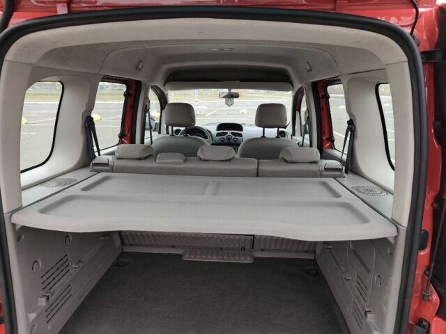 Красный Рено Кенгу, объемом двигателя 1.5 л и пробегом 240 тыс. км за 7203 $, фото 14 на Automoto.ua