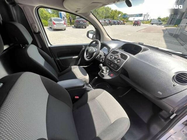 Рено Кенгу, объемом двигателя 0 л и пробегом 145 тыс. км за 13550 $, фото 17 на Automoto.ua