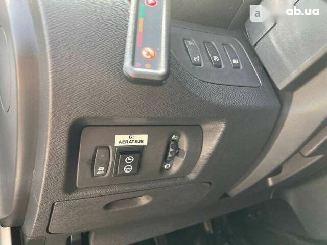 Рено Кенгу, объемом двигателя 0 л и пробегом 145 тыс. км за 13550 $, фото 9 на Automoto.ua