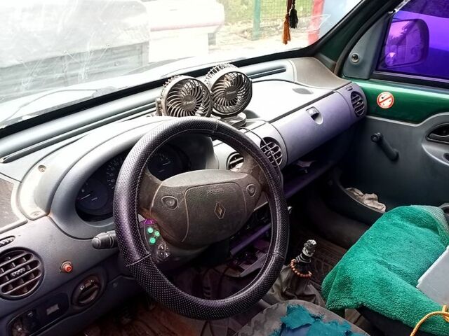 Рено Кенгу, объемом двигателя 1.9 л и пробегом 200 тыс. км за 1300 $, фото 3 на Automoto.ua