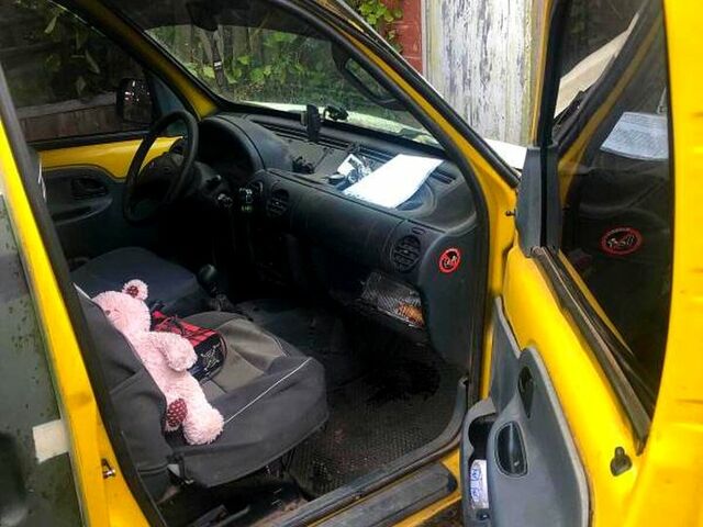 Рено Кенгу, объемом двигателя 19 л и пробегом 0 тыс. км за 1700 $, фото 1 на Automoto.ua