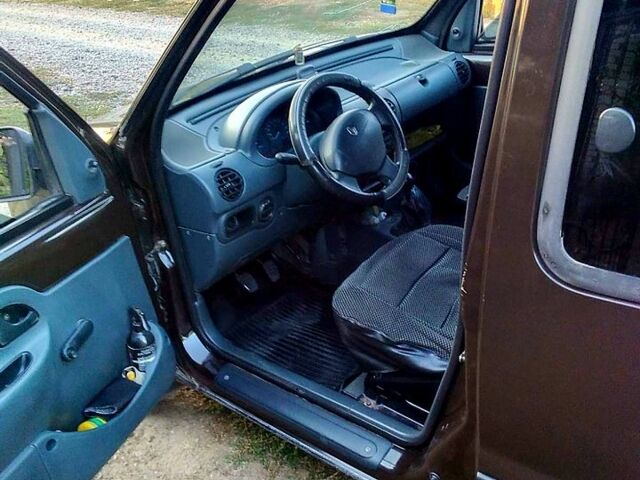 Рено Кенгу, объемом двигателя 1.9 л и пробегом 0 тыс. км за 3000 $, фото 2 на Automoto.ua