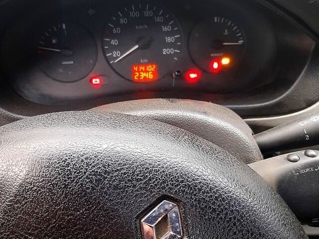 Рено Кенгу 2002 в Смеле на Automoto.ua Рено Кенгу, объемом двигателя 1.9 л и пробегом 400 тыс. км за 2400 $, фото 10 на Automoto.ua