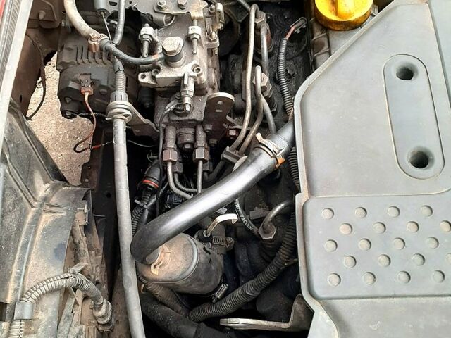 Рено Кенгу 2002 в Смеле на Automoto.ua Рено Кенгу, объемом двигателя 1.9 л и пробегом 400 тыс. км за 2400 $, фото 8 на Automoto.ua