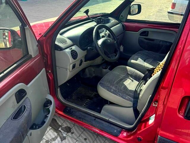Рено Кенгу, объемом двигателя 1.5 л и пробегом 0 тыс. км за 2500 $, фото 4 на Automoto.ua