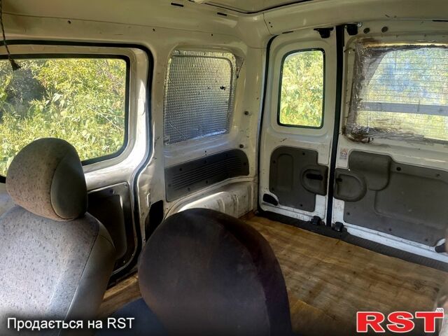 Рено Кенгу, объемом двигателя 1.2 л и пробегом 200 тыс. км за 2800 $, фото 3 на Automoto.ua