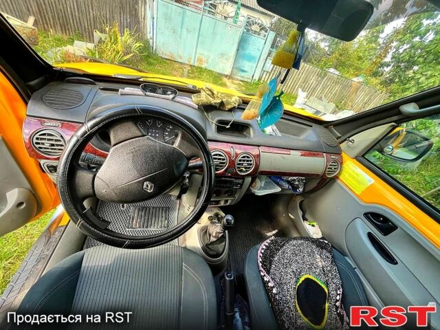 Рено Кенгу, объемом двигателя 1.6 л и пробегом 256 тыс. км за 4650 $, фото 1 на Automoto.ua