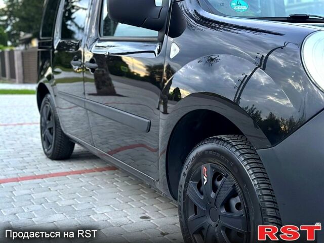 Рено Кенгу, объемом двигателя 1.6 л и пробегом 198 тыс. км за 7500 $, фото 3 на Automoto.ua