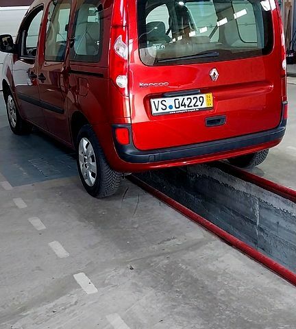Рено Кенгу, объемом двигателя 15 л и пробегом 250 тыс. км за 9200 $, фото 11 на Automoto.ua