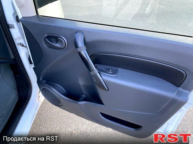 Рено Кєнгу, об'ємом двигуна 1.5 л та пробігом 257 тис. км за 5800 $, фото 8 на Automoto.ua