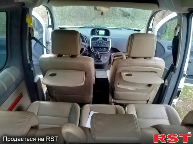 Рено Кенгу, объемом двигателя 1.6 л и пробегом 271 тыс. км за 6800 $, фото 4 на Automoto.ua
