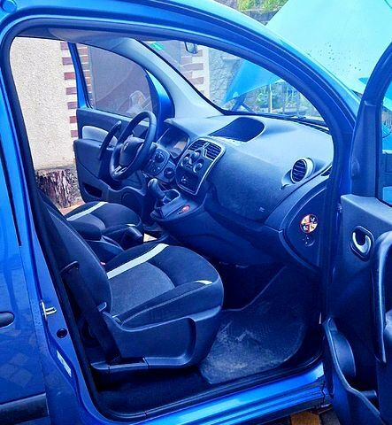 Рено Кенгу 2013 в Одессе на Automoto.ua Рено Кенгу, объемом двигателя 1.5 л и пробегом 211 тыс. км за 10700 $, фото 8 на Automoto.ua