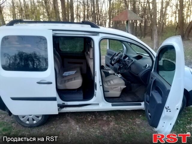 Рено Кенгу, объемом двигателя 1.6 л и пробегом 271 тыс. км за 6800 $, фото 10 на Automoto.ua