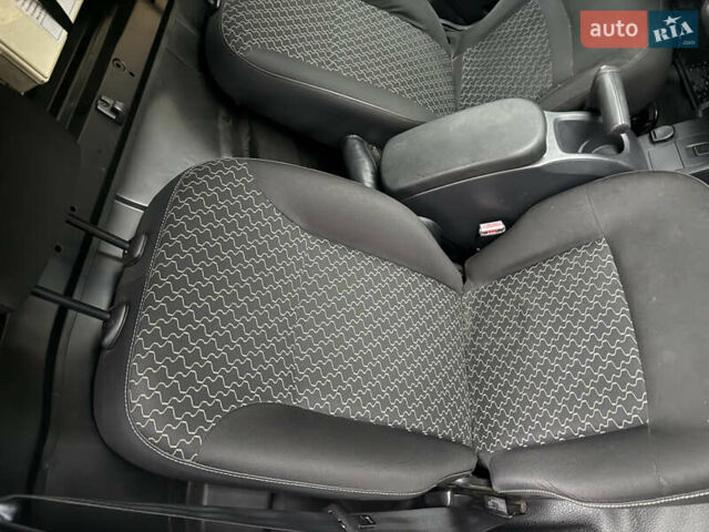 Рено Кєнгу, об'ємом двигуна 1.5 л та пробігом 275 тис. км за 7800 $, фото 13 на Automoto.ua