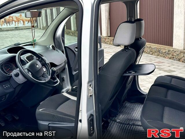 Рено Кенгу, объемом двигателя 15 л и пробегом 210 тыс. км за 9700 $, фото 8 на Automoto.ua