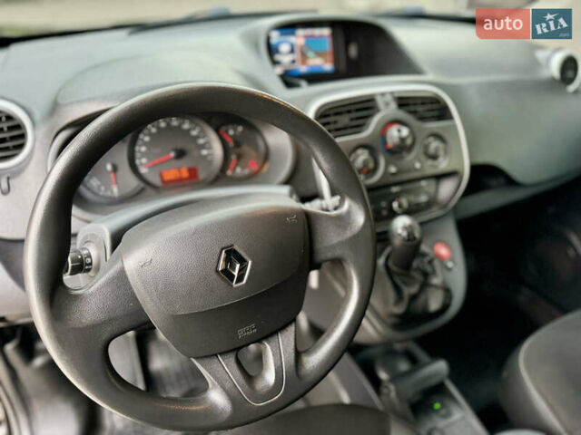 Рено Кенгу, объемом двигателя 1.5 л и пробегом 260 тыс. км за 8700 $, фото 27 на Automoto.ua