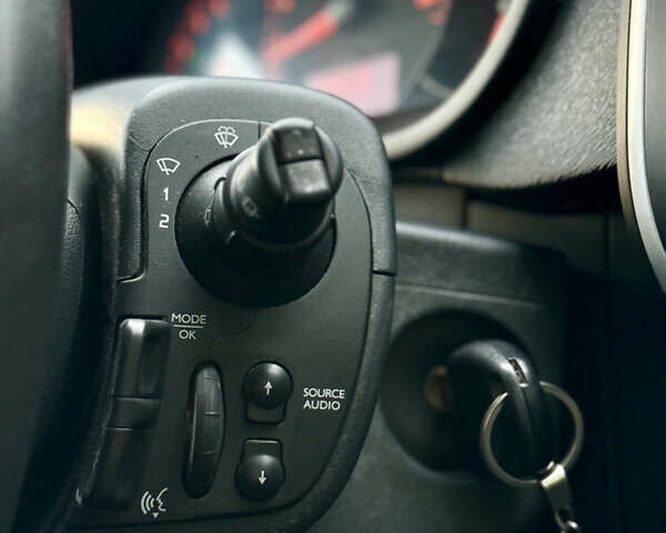 Рено Кенгу, объемом двигателя 1.5 л и пробегом 260 тыс. км за 8700 $, фото 25 на Automoto.ua