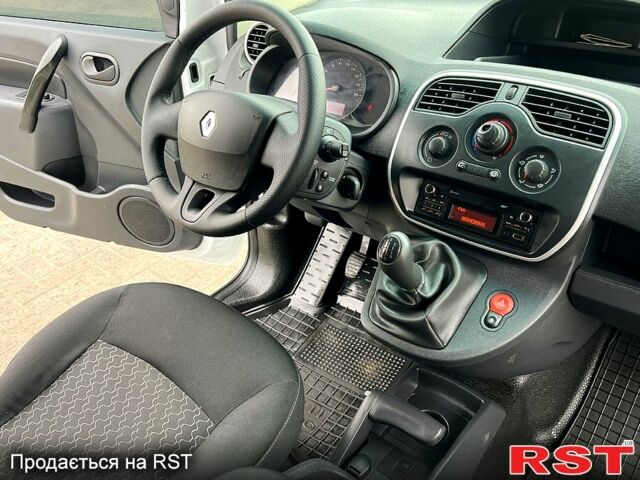 Рено Кенгу, объемом двигателя 1.5 л и пробегом 0 тыс. км за 7100 $, фото 4 на Automoto.ua