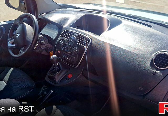 Рено Кенгу, объемом двигателя 15 л и пробегом 195 тыс. км за 12500 $, фото 8 на Automoto.ua