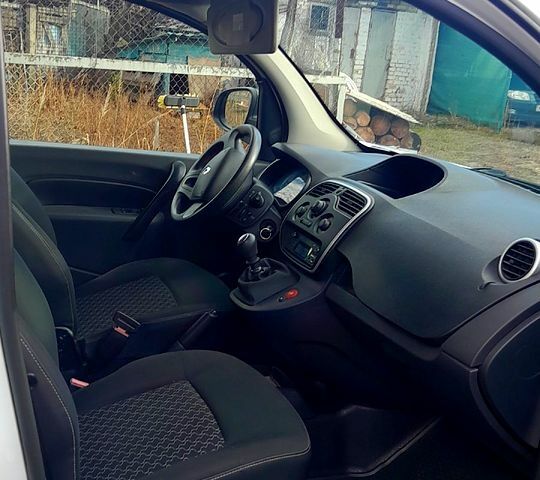 Рено Кенгу, объемом двигателя 15 л и пробегом 226 тыс. км за 7800 $, фото 3 на Automoto.ua