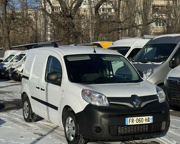 Рено Кенгу, объемом двигателя 4.25 л и пробегом 190 тыс. км за 11700 $, фото 3 на Automoto.ua