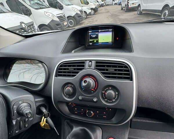 Рено Кенгу, объемом двигателя 4.25 л и пробегом 180 тыс. км за 12500 $, фото 16 на Automoto.ua